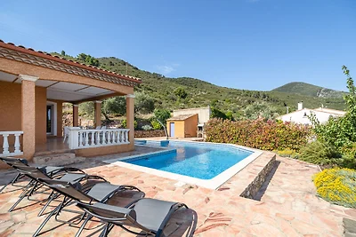 Schöne ruhige Villa mit privatem Pool in...