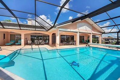 CCVS - Villa Blue Lagoon