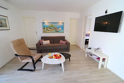 Charmantes Ferienhaus in Cara mit...