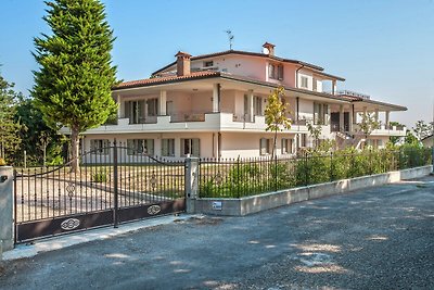 Fraai appartement in Le Marche met gedeeld...