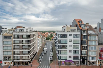 Penthouse in Knokke nahe Strand & Lippenslaan