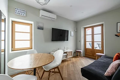 Herrlich renovierte 2-Zimmer-Wohnung - Terras...