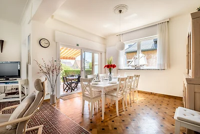 Villa in Koksijde f�r neun Personen