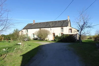 Cottage in un'antica fattoria isolata