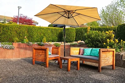 Ruhiger Bungalow am Hennesee mit Terrasse