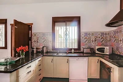 Villa mit beheiztem Pool am Strand von...