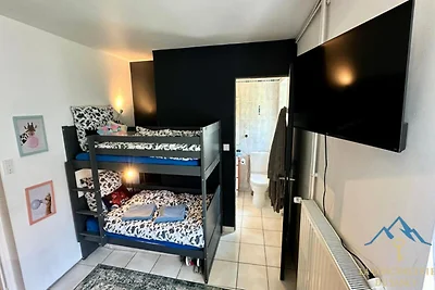 Wohnung in Le Mont-Dore mit Whirlpool