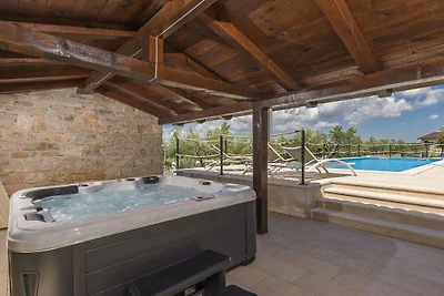 Villa a Sveti Lovreč con piscina