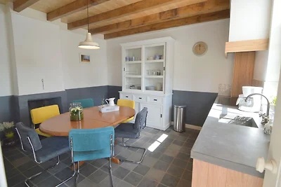 Ferienhaus in Drimmelen mit Garten