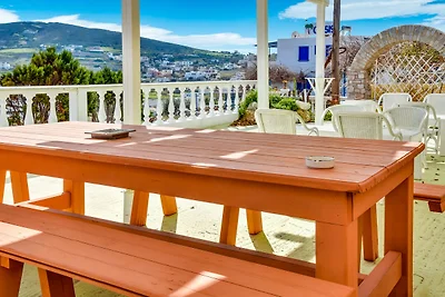 Scenic Holiday Home in Syros con Balcone