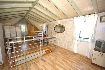 Casa tradizionale con due appartamenti