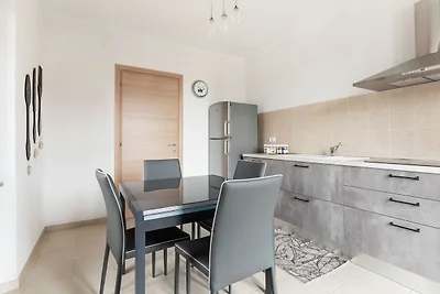 Auffallendes Ferienhaus in Albugnano mit...