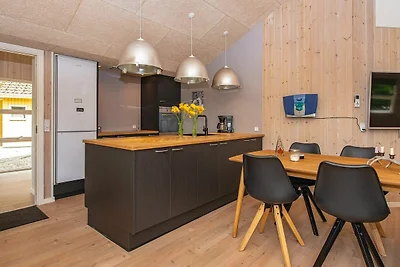 6 person holiday home in Oksbøl