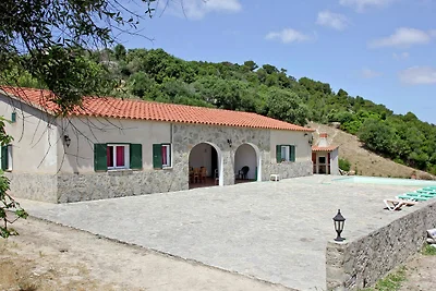 Urige Villa mit privatem Pool