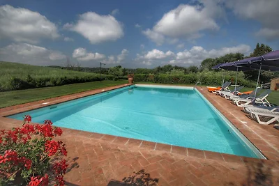 Agriturismo rustico a Proceno con piscina