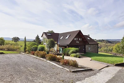 Gemütliches Chalet in Stoumont mit Hallenbad ...