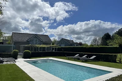 Villa in Kamperland mit Schwimmbecken