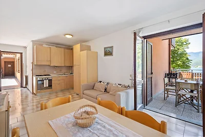 Moderna Casa Vacanze a Molina di Ledro