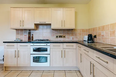 Ferienhaus mit 2 Schlafzimmern für 4 Gäste, K...