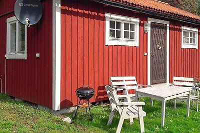 6 person holiday home in SMEDJEBACKEN