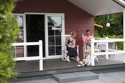 Komfortable Hütte mit Terrasse
