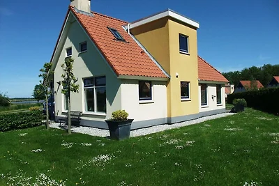 Villa in Sumar in der Nהhe des Stadtzentrums