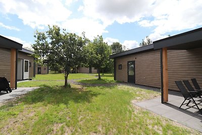 Landelijk gelegen ruim chalet nabij Giethoorn