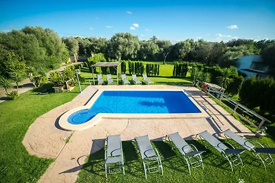 Luxuriöses Ferienhaus mit privatem Pool