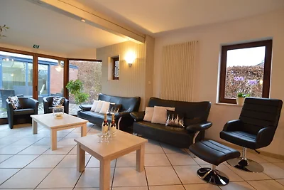 Schönes Ferienhaus mit privatem Swimmingpool