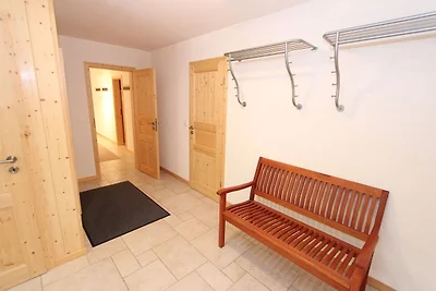 Schönes Ferienhaus mit Sauna in Riddes