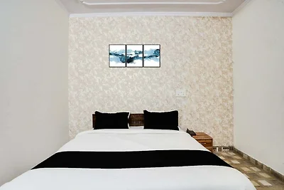 Super Hotel O Radhaswami Nagar