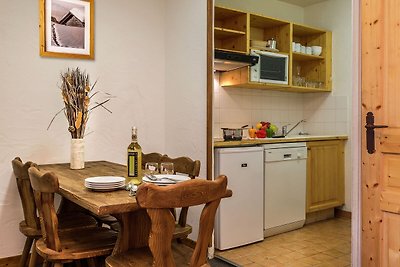 Savoyards and rustic apartment in the heart o...