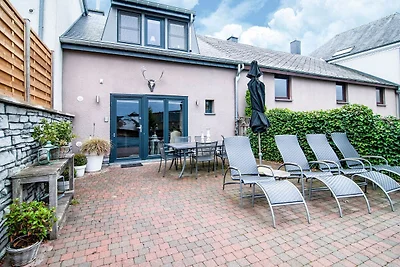 Ferienhaus in Bastogne mit Sauna