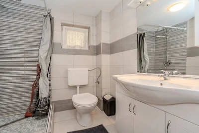 Apartments Robi & Kristina - Two Bedroom Apar...