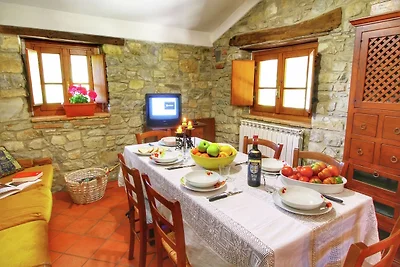 Allettante Agriturismo a Ortignano con...