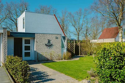 Holiday bungalow with a nice light appearance...
