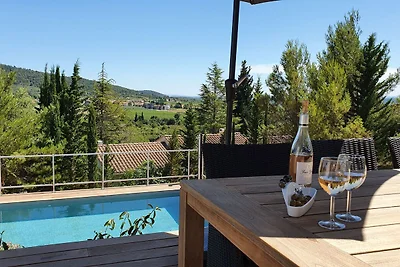 Stilvolle Villa in Beaufort mit privatem Pool