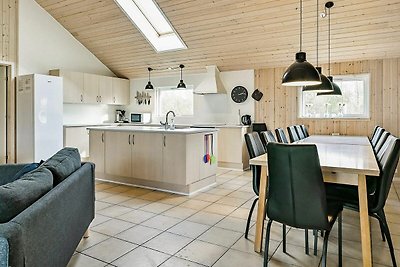 18 persoons vakantie huis in Idestrup