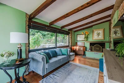 Villa a Pescia con vista sui vigneti