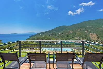 Moderne Villa in Sivota mit eigenem Pool