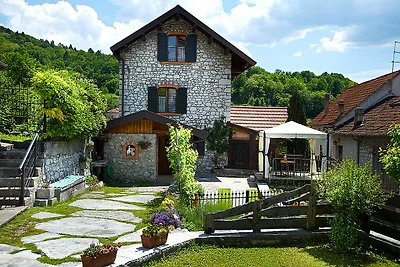 Freistehendes Cottage mit eigenem Garten in P...