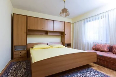 Apartmani Bridić Okrug Gornji - Four Bedroom...