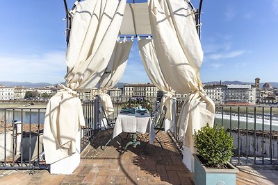 Herrliche Wohnung in Arenzano mit Balkon