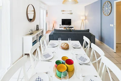 Haus nahe Skidivan Strand mit Garten