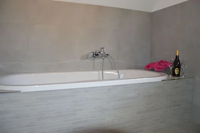 Chalet nur 200 m vom Skilift mit Sauna