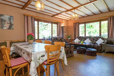 Moderna casa vacanze ad Amel con giardino
