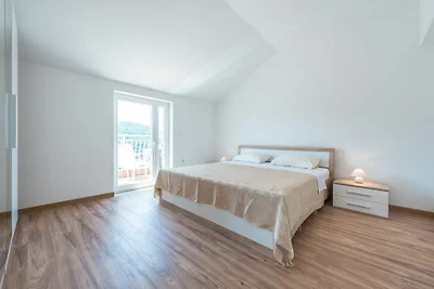 Apartments Lucija - Three Bedroom Apartment w...