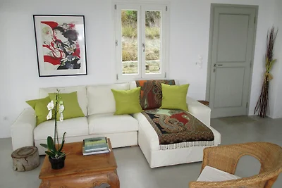 Confortevole villa vicino al mare ad Andros