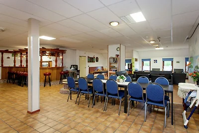 Moderna casa colonica in Frisia in riva al...
