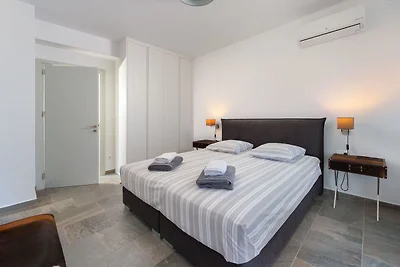 Wunderschצne neue Luxusvilla auf Rhodos